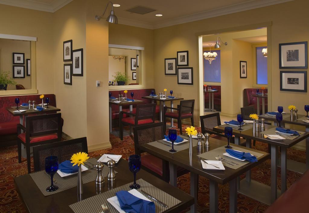 The Hotel Ml Mount Laurel Restaurant foto
